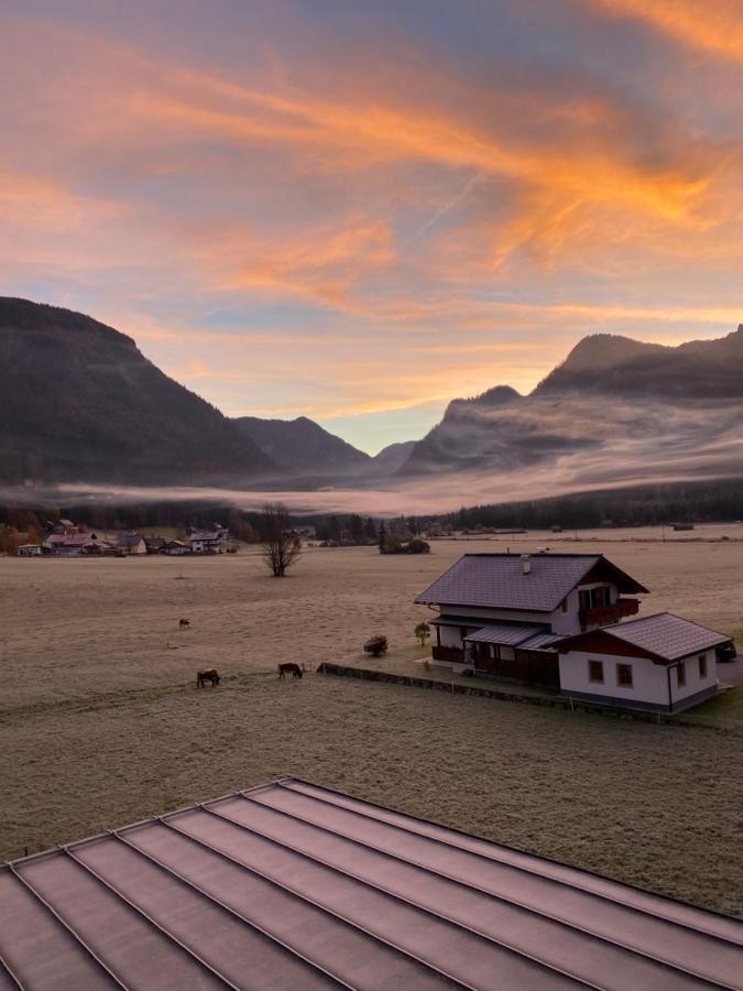 Almsternderl 2.0 - Gemuetliches Appartment In Gosau Buitenkant foto