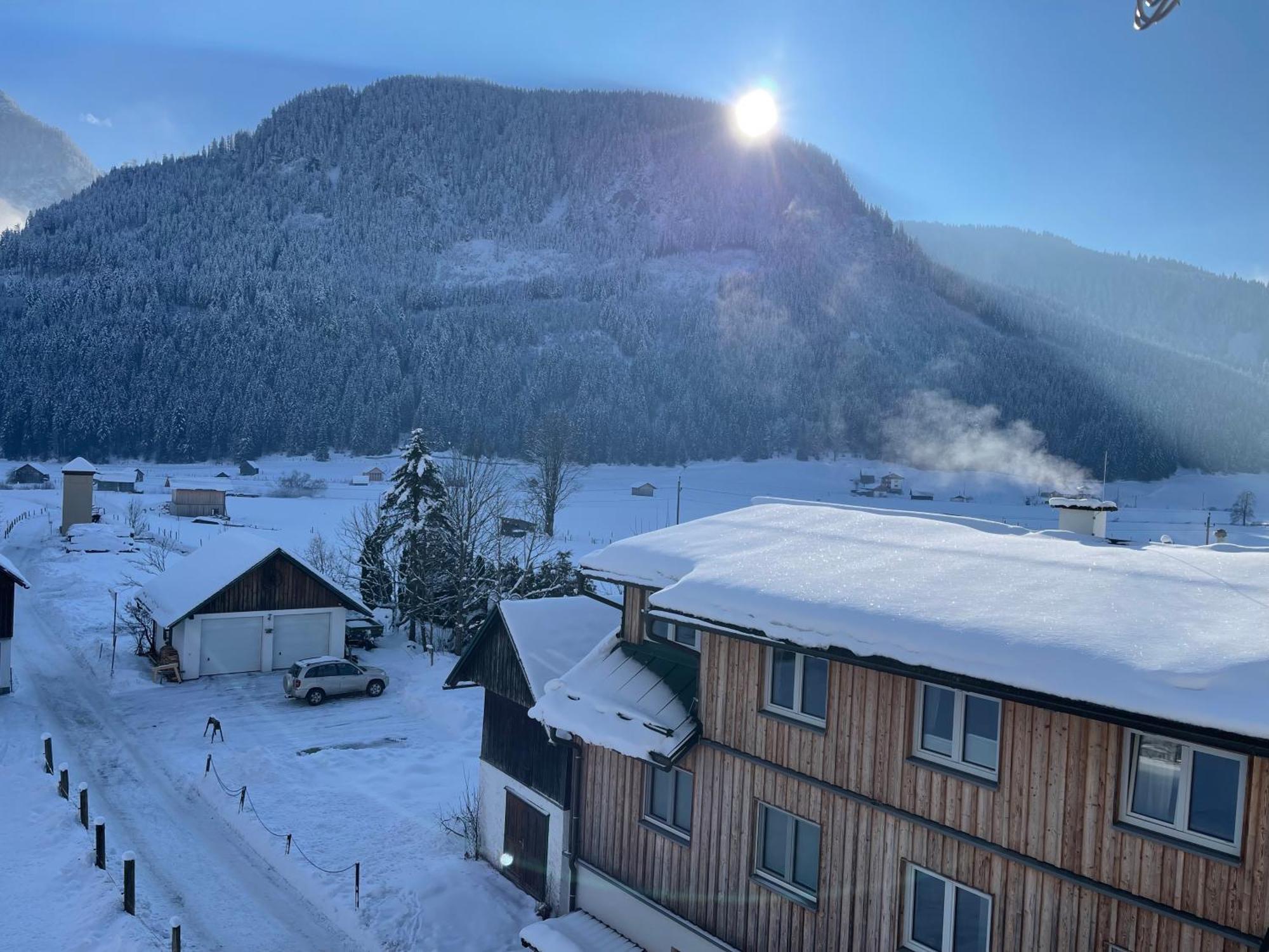 Almsternderl 2.0 - Gemuetliches Appartment In Gosau Buitenkant foto